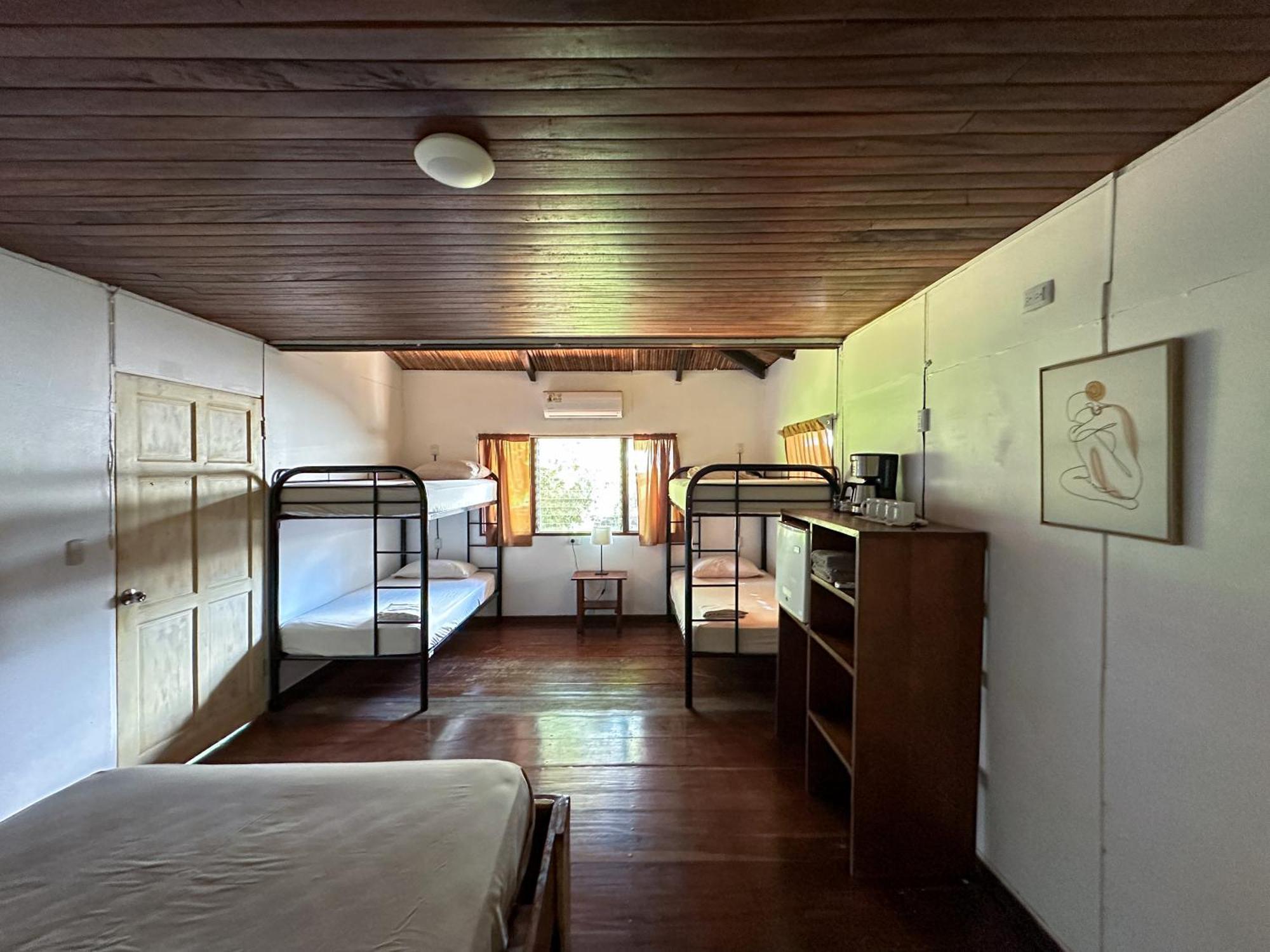 El Clan Hostel Puerto Viejo de Talamanca 外观 照片
