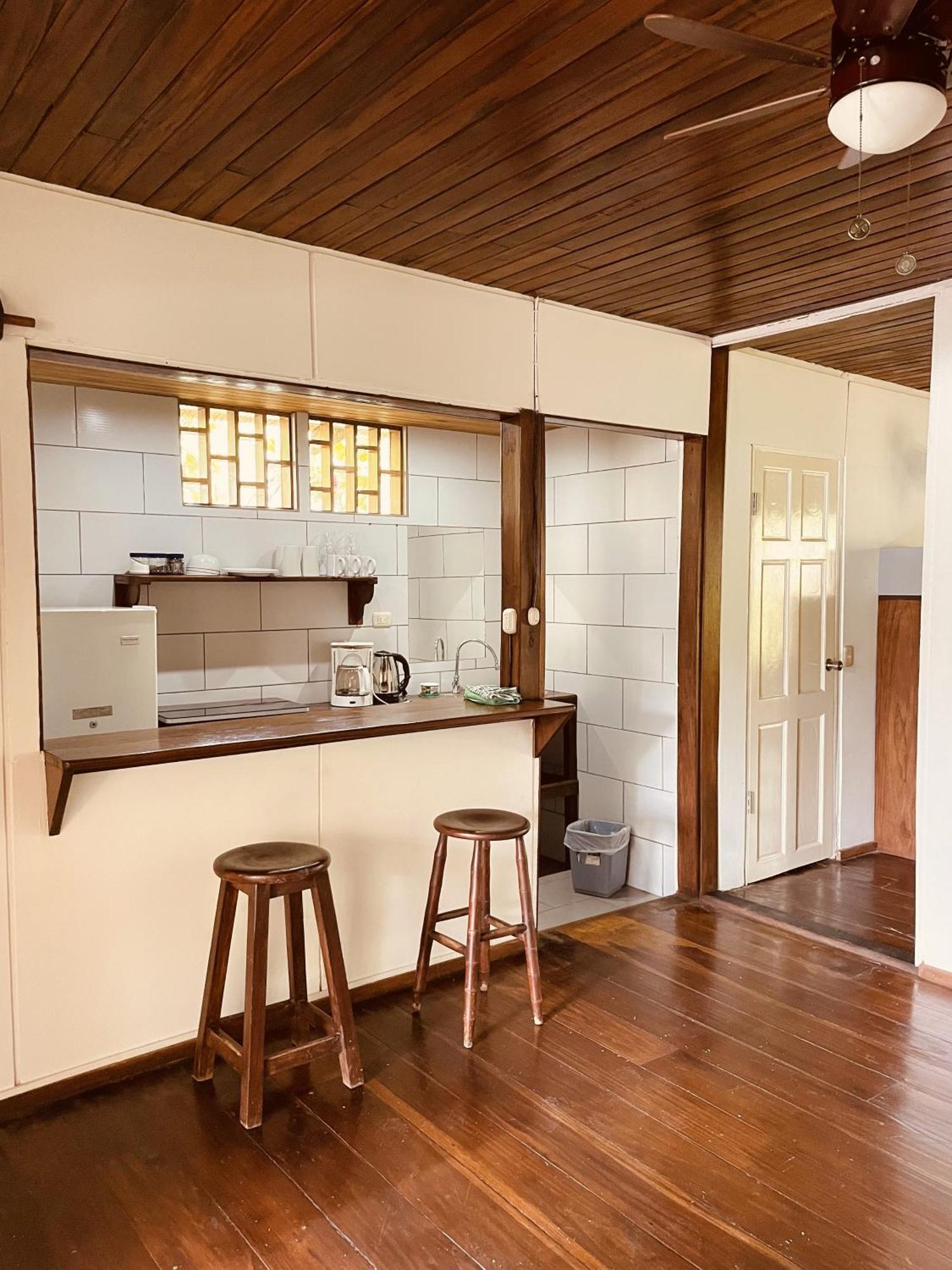 El Clan Hostel Puerto Viejo de Talamanca 外观 照片